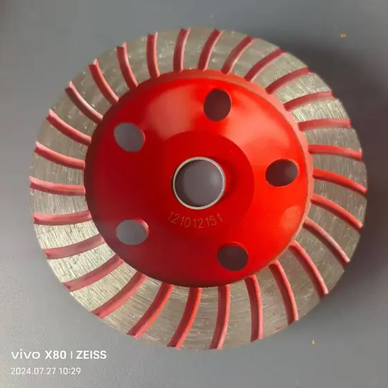 Boisseau diamant turbo à segments hélicoïdaux