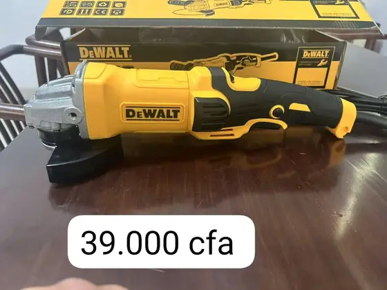 Scie sabre DeWalt
