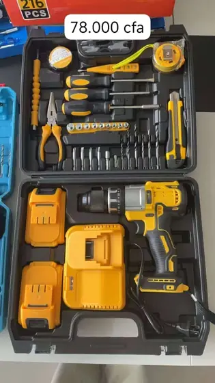 Grand coffret d’outillage professionnel avec perceuse